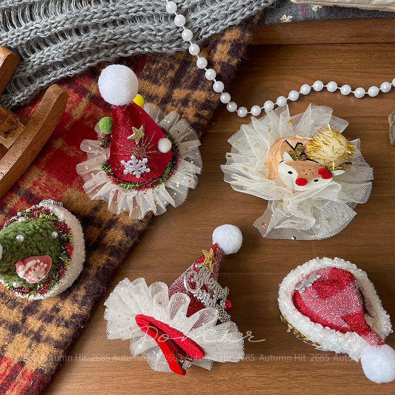 New Korean-style Christmas-themed fabric handcrafted hair clips for children, cute side clips, versatile hair accessories, girl clips, Christmas fun hair clips, Christmas hats, deer shaped plush mesh decorations, festive and joyous girl headwear Specification image