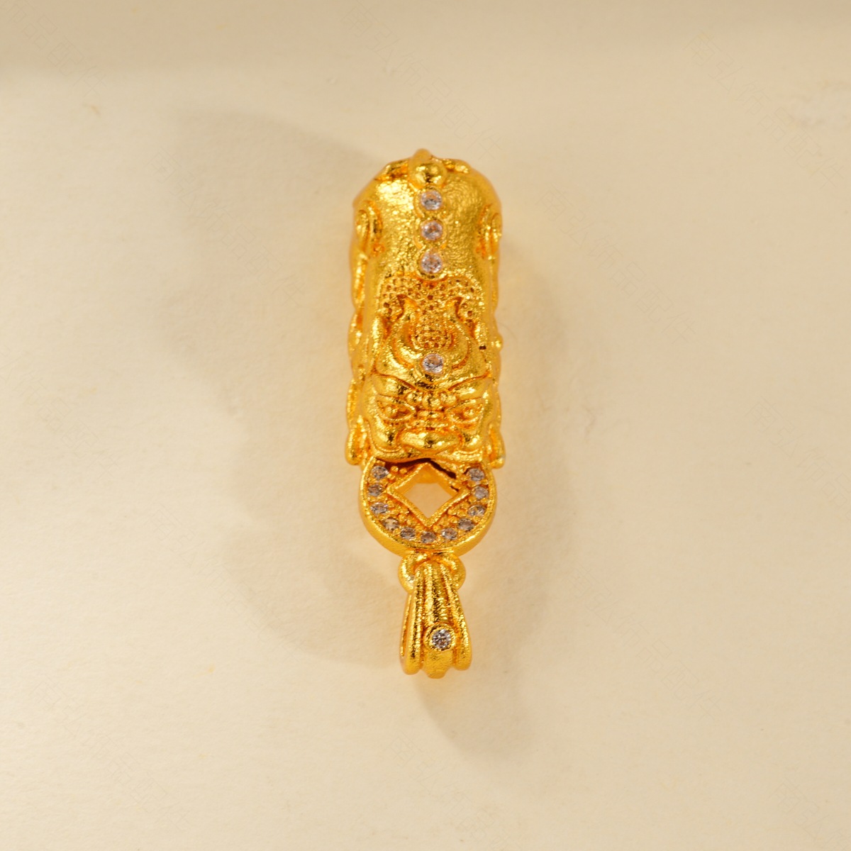 New zirconium-inlaid coin PI Xiu pendant, copper-plated real gold color retention, high-end style bracelet, necklace clasp DIY accessory Specification image