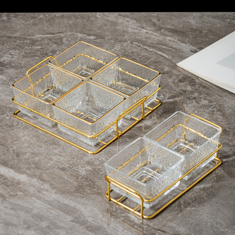 Acrylic fruit plate, home living room light luxury tea table, tea and snack heart plate, four-compartment platter, new snack nut plate Specification image