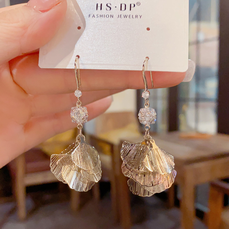 欧美个性夸张金属镂空树叶流苏耳坠轻奢时尚百搭长款显瘦耳饰批发详情图2