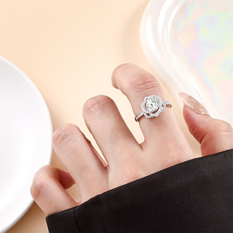 Zhuoheng Select s925 all-silver Moissanite diamond, an imported Moissanite open-mouth ring from the United States, a popular diamond ring live-streamed on Douyin and Kuaishou Specification image