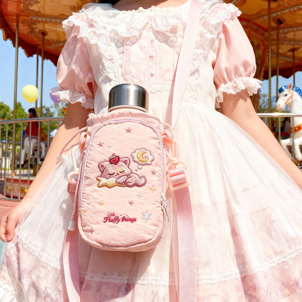 2025 New Love Cartoon Water Cup Storage Bag for Students and Girls, portable external hanging canvas cup sleeve
