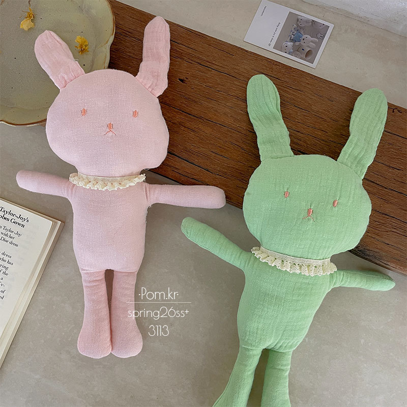 春季新款呆萌布艺手作兔兔玩偶儿童宝宝安抚玩具充棉立体摆件装饰