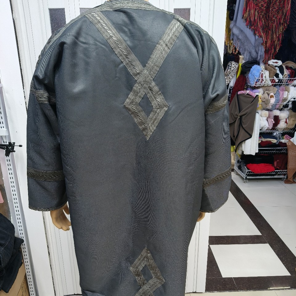 跨境热卖冬季加厚斜纹纱卡男士长袍开衫保暖无帽口袋冬袍现货细节图