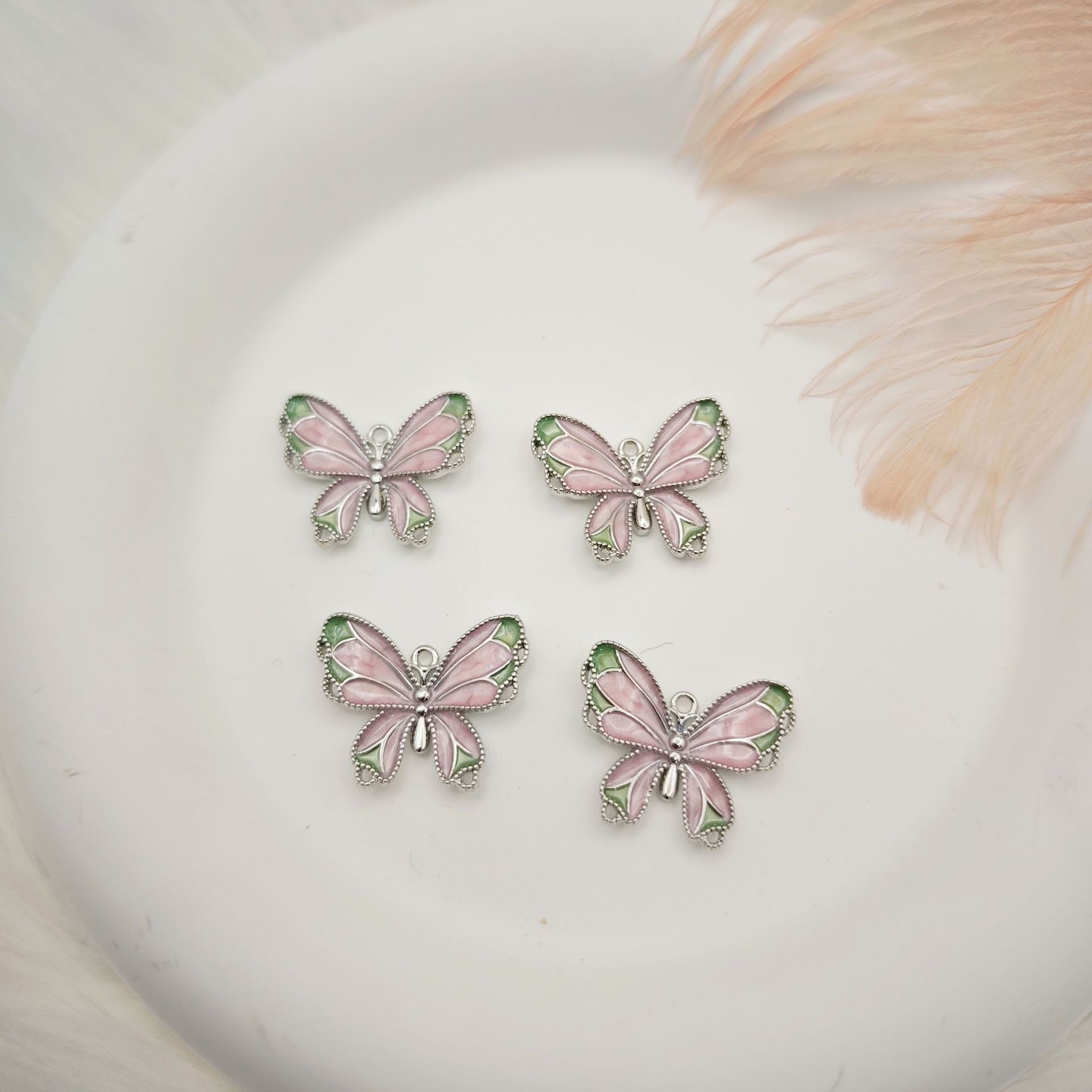 Copper oil-dripping butterfly pendant, diy handcrafted jewelry accessory, beaded bracelet, necklace accessory, pendant