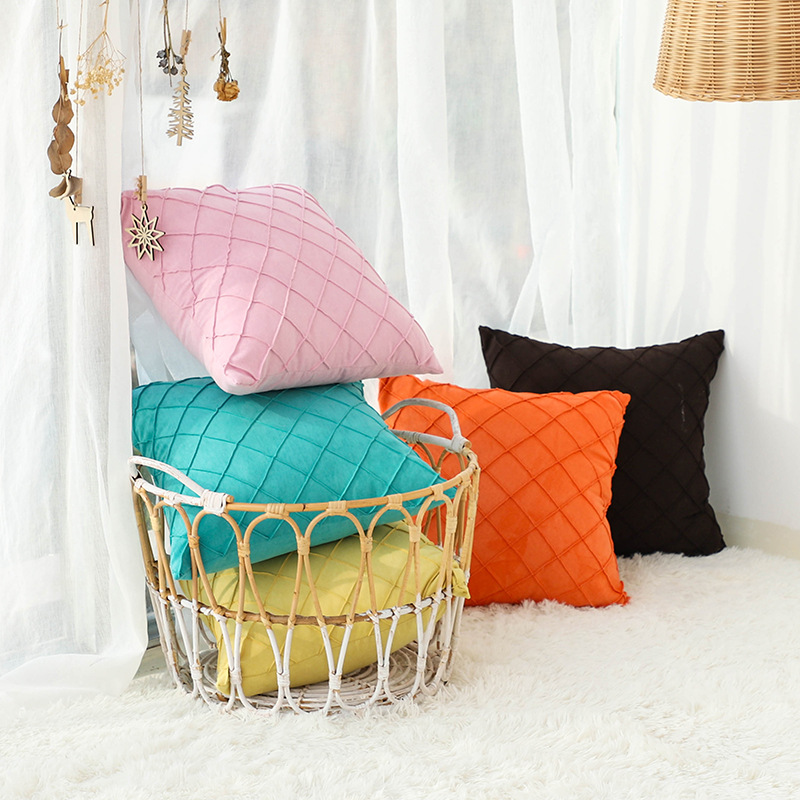 Diamond-shaped suede pillowcase, solid color square simple pillow, office sofa waist pillow, home decoration cushion Application Scenario