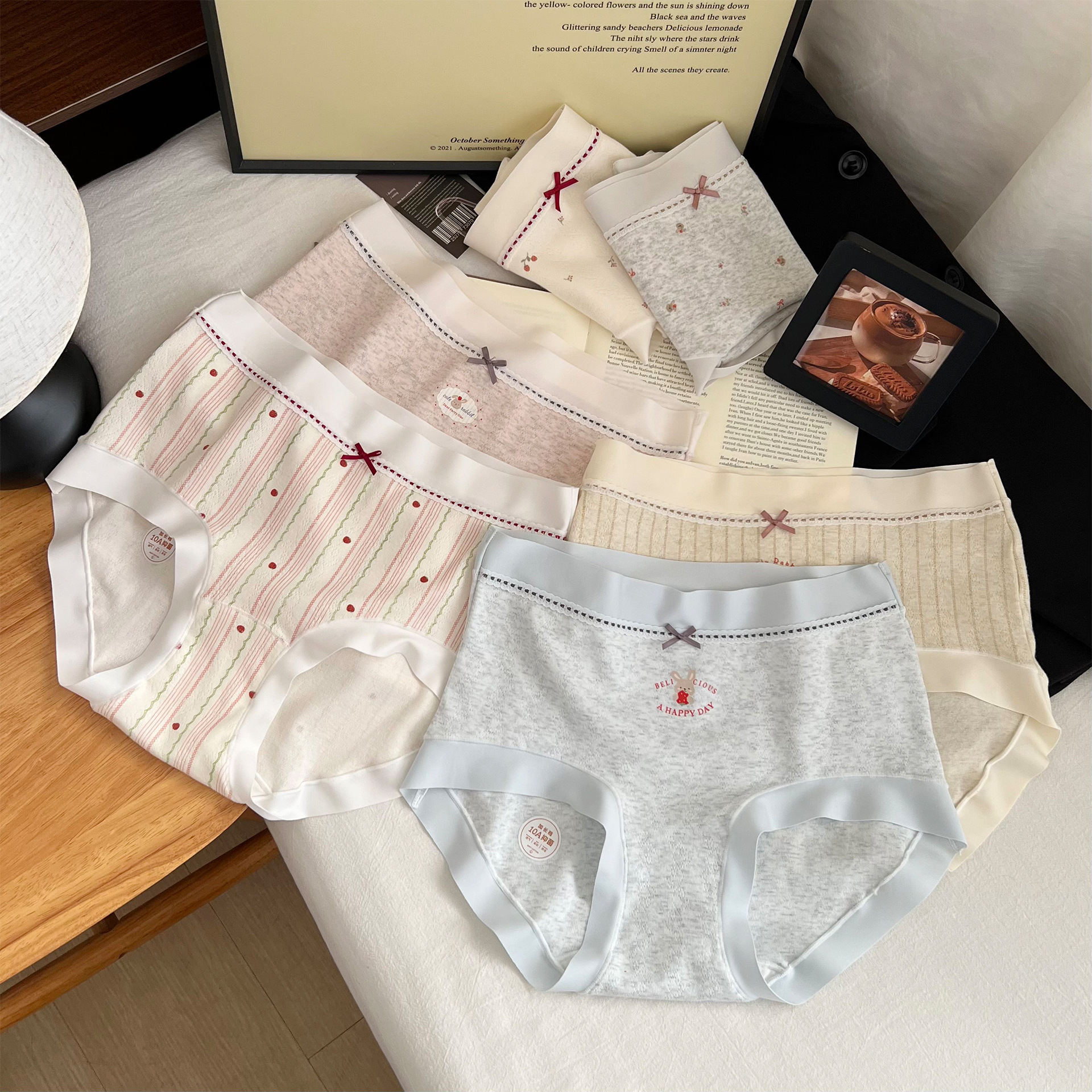 轻法式舒适纯棉贴身柔软纯棉内裤女生无痕舒适中腰包臀10a抑菌裆
