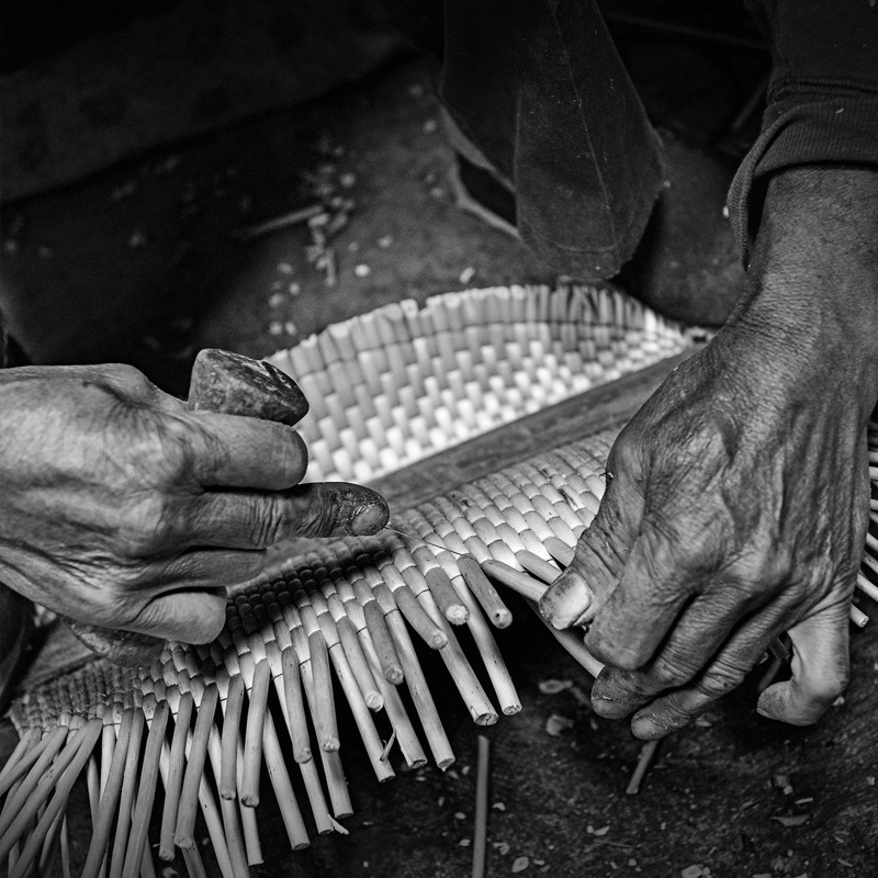 圆形编织收纳筐镂空脏衣篓脏衣桶田园风藤编洗衣篮柳编脏衣收纳框细节图