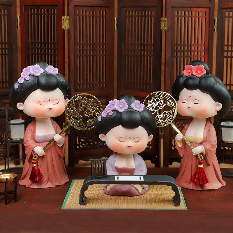 Tang Dynasty ladies' ancient-style car ornaments, shaking car ornaments, cultural and creative market sets, small ornaments, living room ornaments