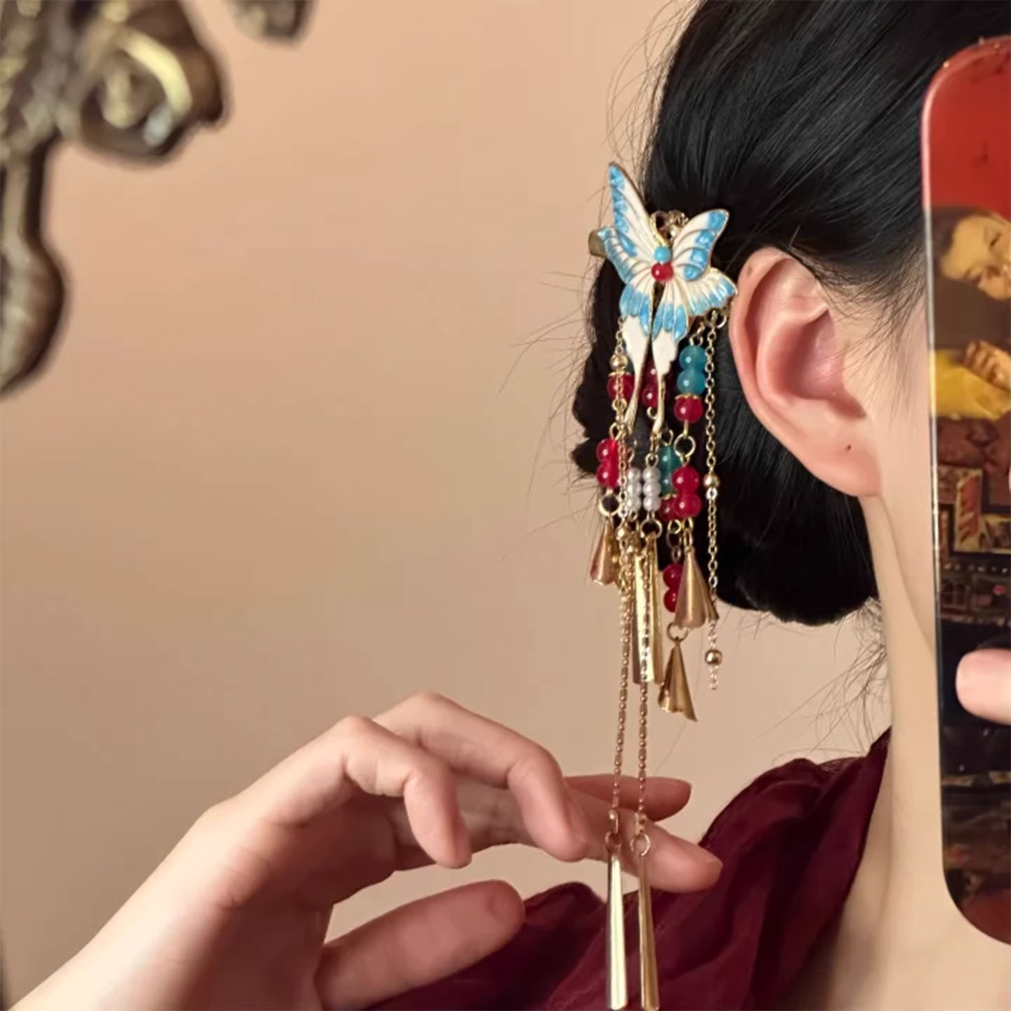 New Chinese-style New Year enamel Chinese-style butterfly tassel hair clip, women's side clip, ancient-style hair accessory Specification image