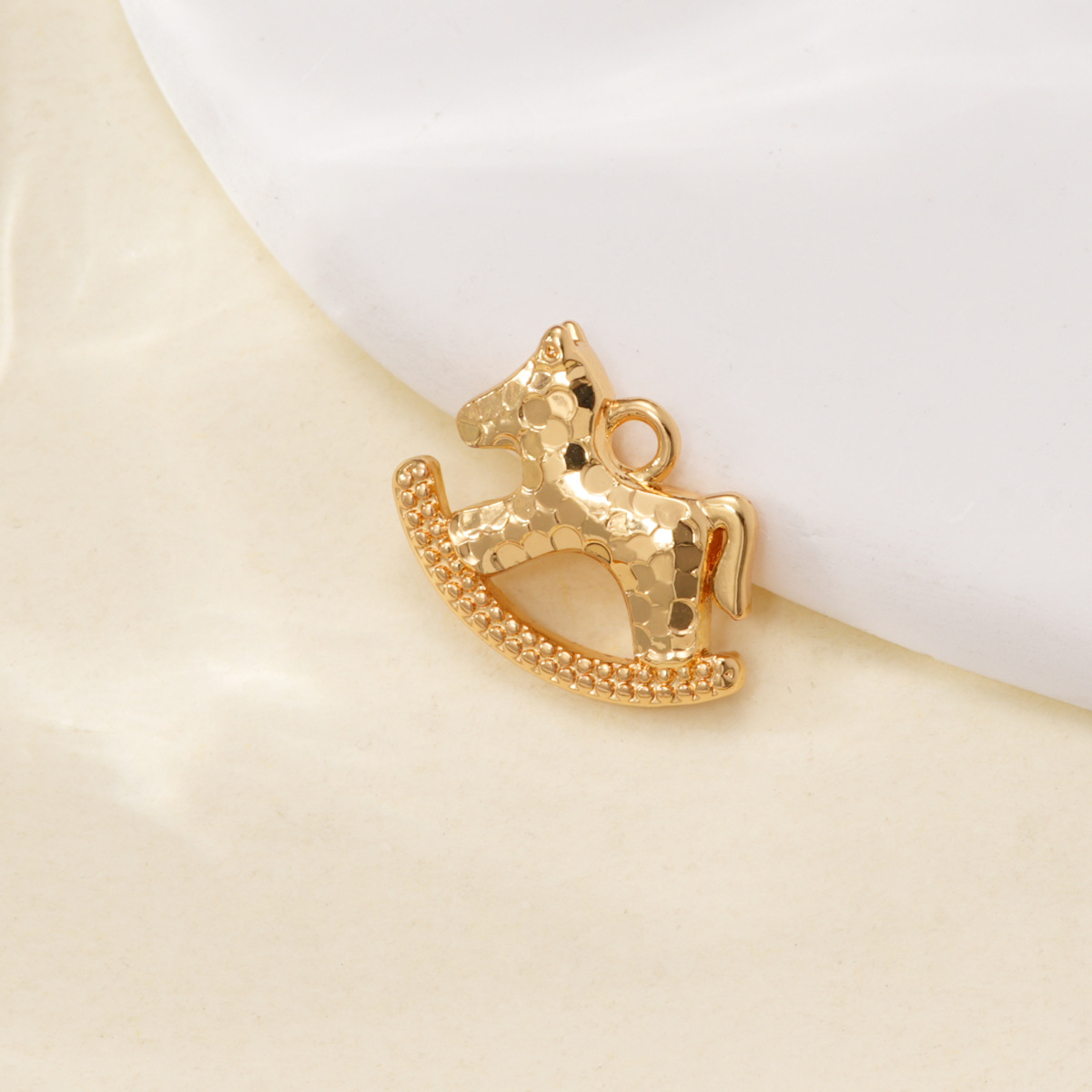 "Get Money Right Away Little Horse Coin Pendant 18k copper gold-plated color retention high-end style bracelet necklace clasp DIY accessory. Application Scenario