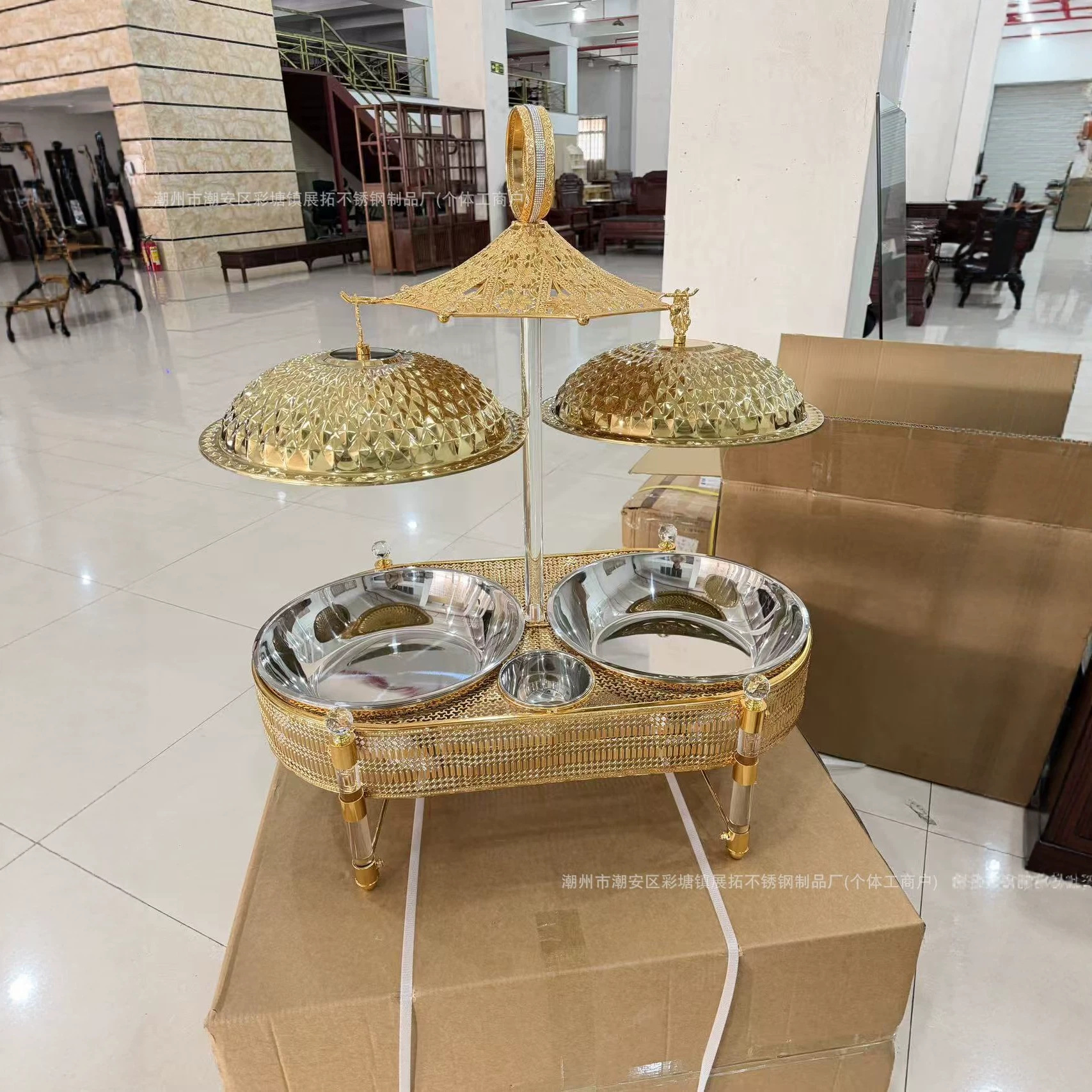 Cross-border new exquisite stainless steel golden buffet large capacity insulated dining stove Chafing Dish full figure