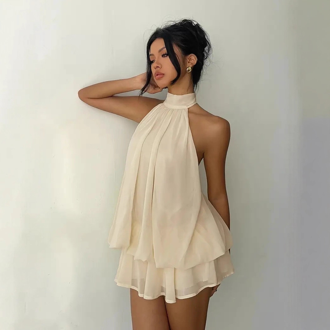 European and American cross-border women's clothing vacation, slimming, sexy, backless, halter, tie, cinched-waist top, puffy short skirt dress Application Scenario