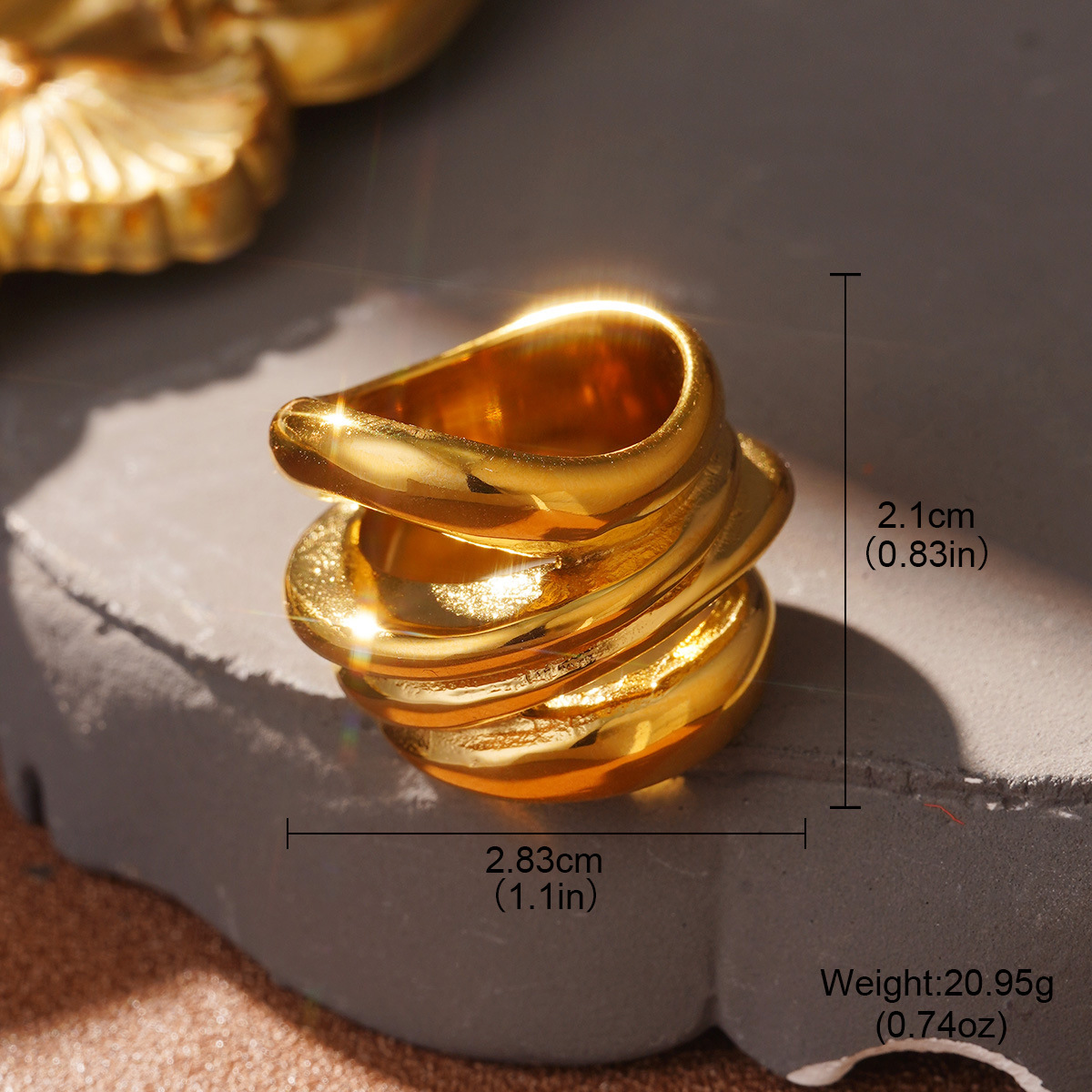 Cross-border European and American ins jewelry stainless steel ring, geometric high-end sense, twisted element, women's titanium steel light luxury index ring Application Scenario