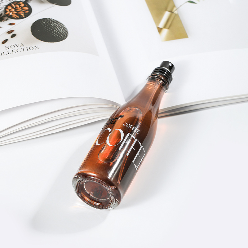 Ms. Yixiang's COFFEE perfume from a small town, with a long-lasting fragrance in a bottle and a woody scent, is exported cross-border to the Middle East Application Scenario