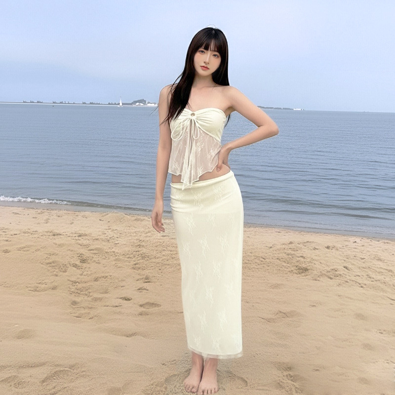 2026 New Goddess Sexy Swimsuit, slimming and charming for women, Island vacation photo Sexy lace strapless three-piece swimsuit 125218 Application Scenario