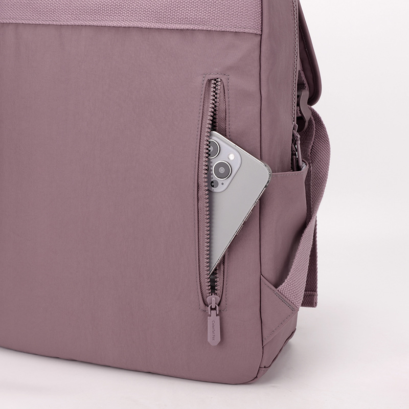 Ladies' backpacks, cross-border water-repellent nylon backpacks, versatile schoolbags Application Scenario