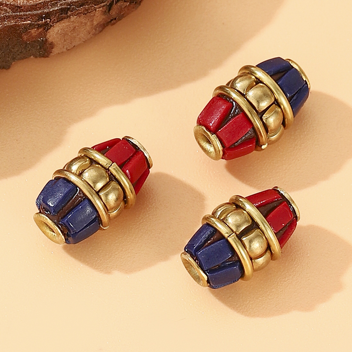 Tibetan-style Nepalese bucket beads, retro hand-inlaid red and blue contrasting copper beads DIY jewelry accessories details Picture