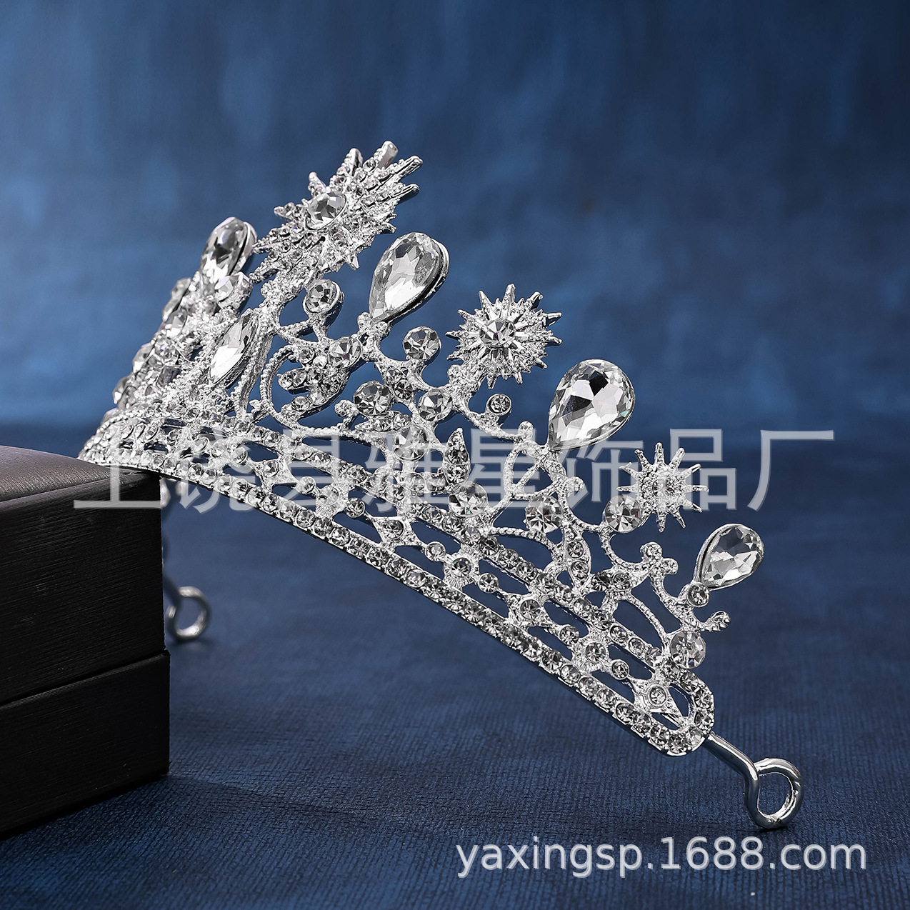 غطاء شعر العروس في الغلاف الجوي، ثوب الزفاف، ثوب الزفاف Specification image