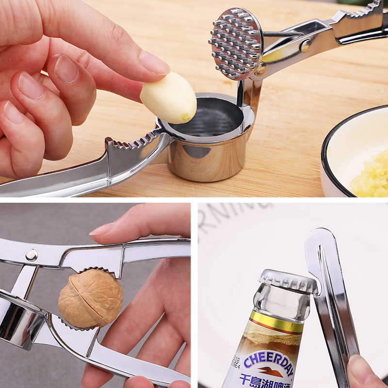 Stainless steel manual small garlic press for mincing garlic, kitchenware for pouring minced garlic, manual garlic press Application Scenario
