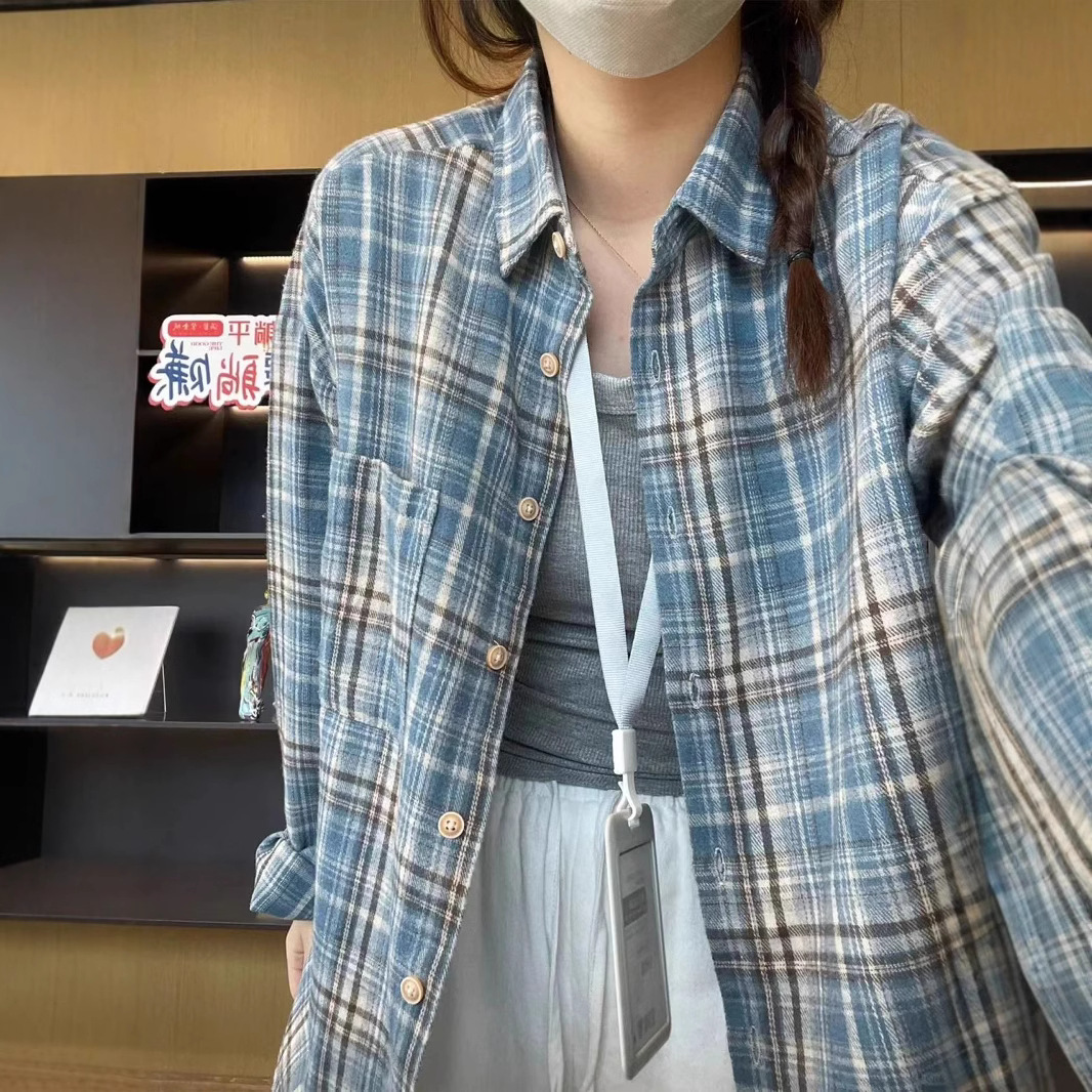 法式蓝色格子棉质长袖衬衫外套女春秋季新爆款早秋气质上衣设计感