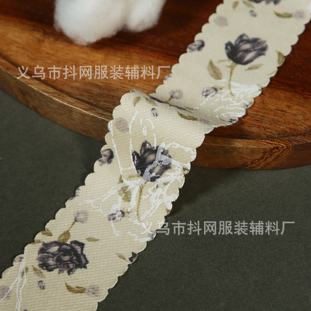 Retro printed rose wave webbing, diy bow hair clips, handcrafted materials for flower bouquets, gift packaging, ribbons Application Scenario