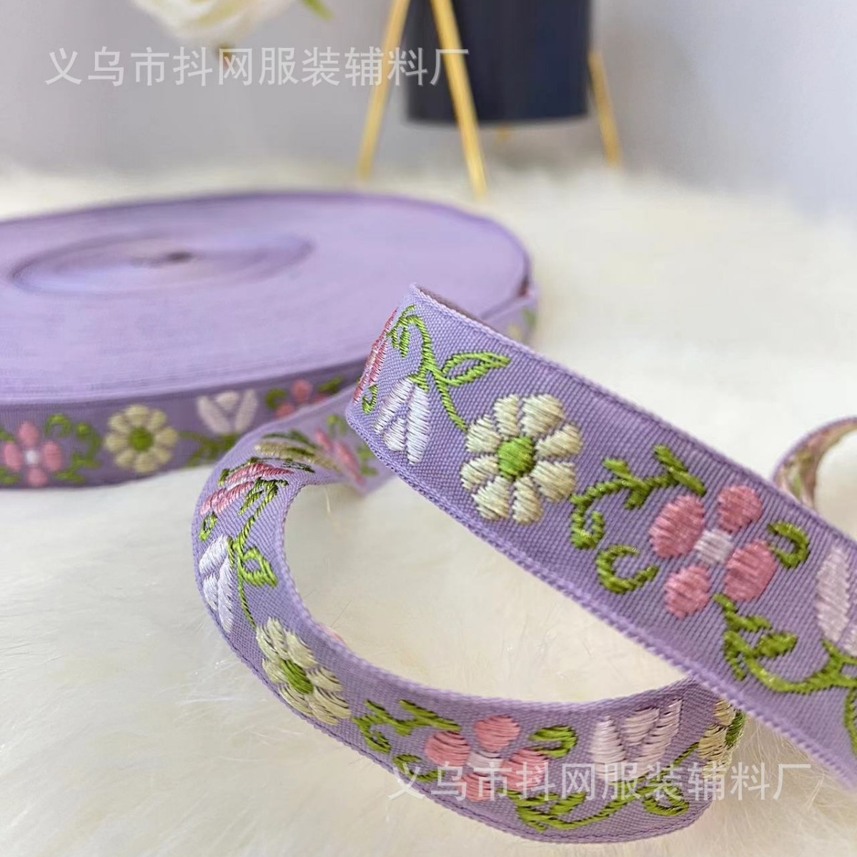 1.8cm Ethnic-style embroidered jacquard webbing DIY flower bow hair accessory border strap Nylon lustrous silk webbing Specification image