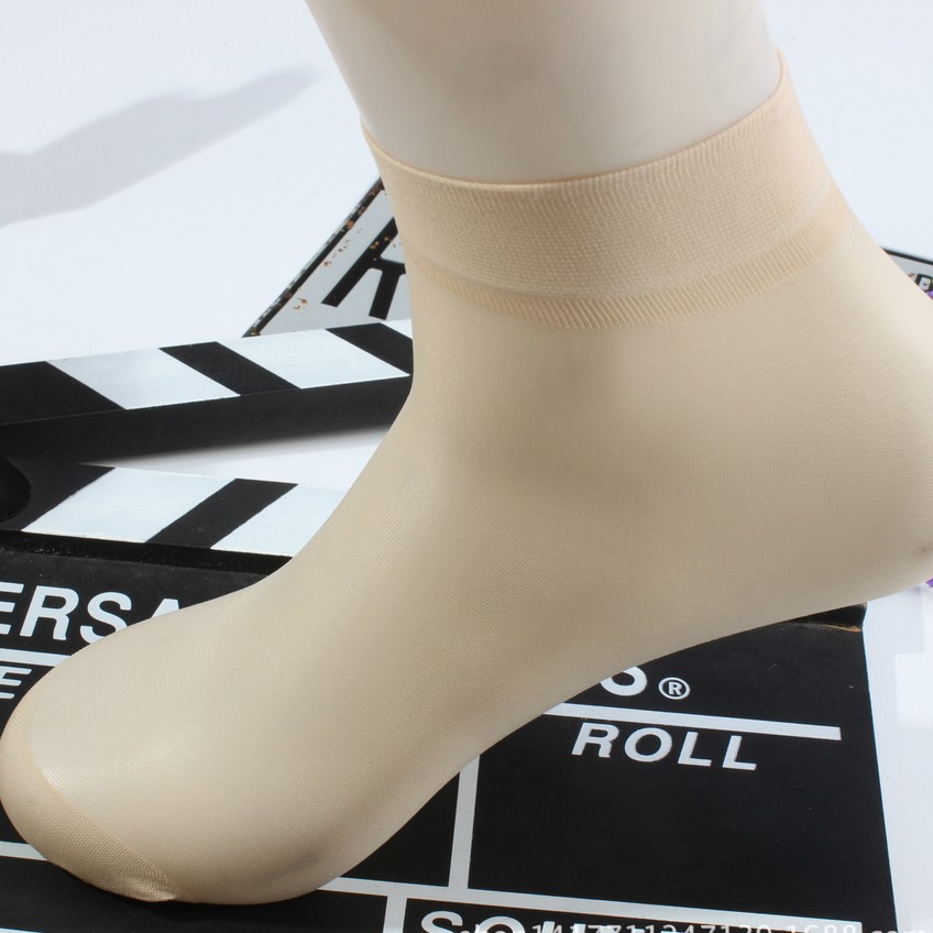 Spring and summer socks, women's velvet small chili steel short socks, thin core-filled silk socks, dark-skinned pairs of socks, wholesale at street stalls Application Scenario