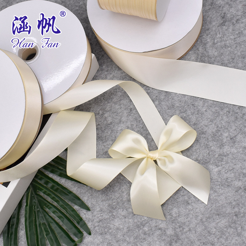 Beige ribbon, densified satin ribbon, silk ribbon, cake box, flower gift box, decorative ribbons, rose webbing Application Scenario