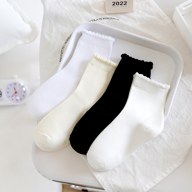 New Summer Dark Flower Pile pile socks straight plate Kasse black and white series black ear edge pattern women's mid-calf socks factory wholesale Application Scenario