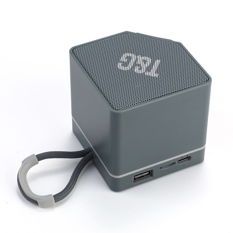 Nuevo tg688 transfronterizo de comercio electrónico cuadrado bluetooth speaker tws insert card fm radio portátil mini regalo audio details Picture