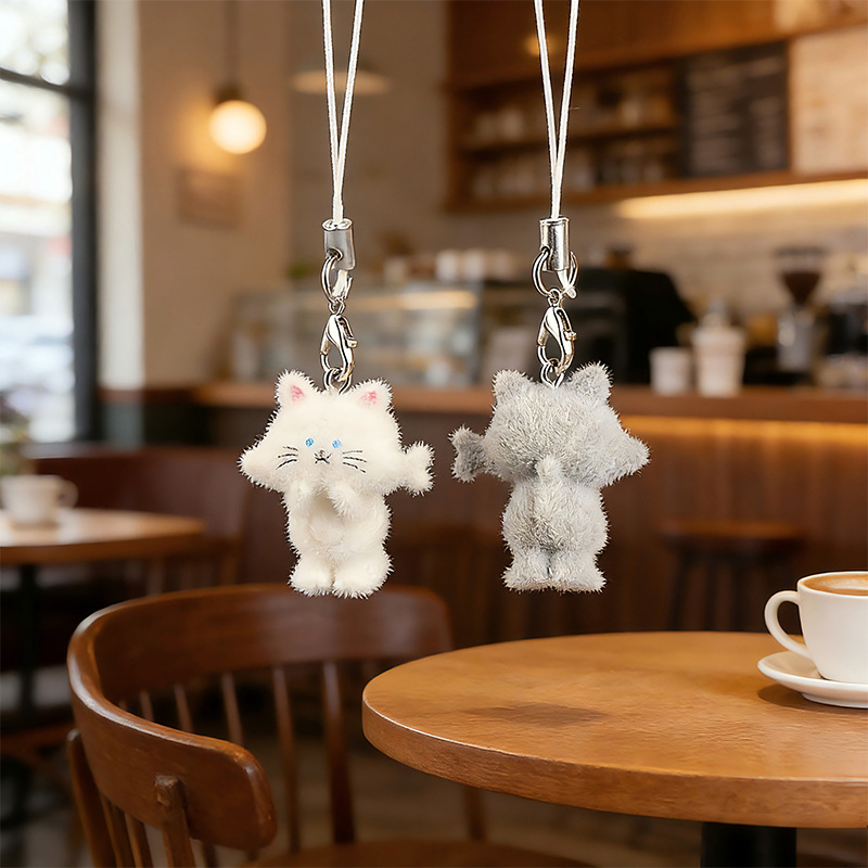 Plush resin, cute cat keys, mobile phone chains, fun cartoon mini bags, pendants, cross-border best-selling accessories Application Scenario