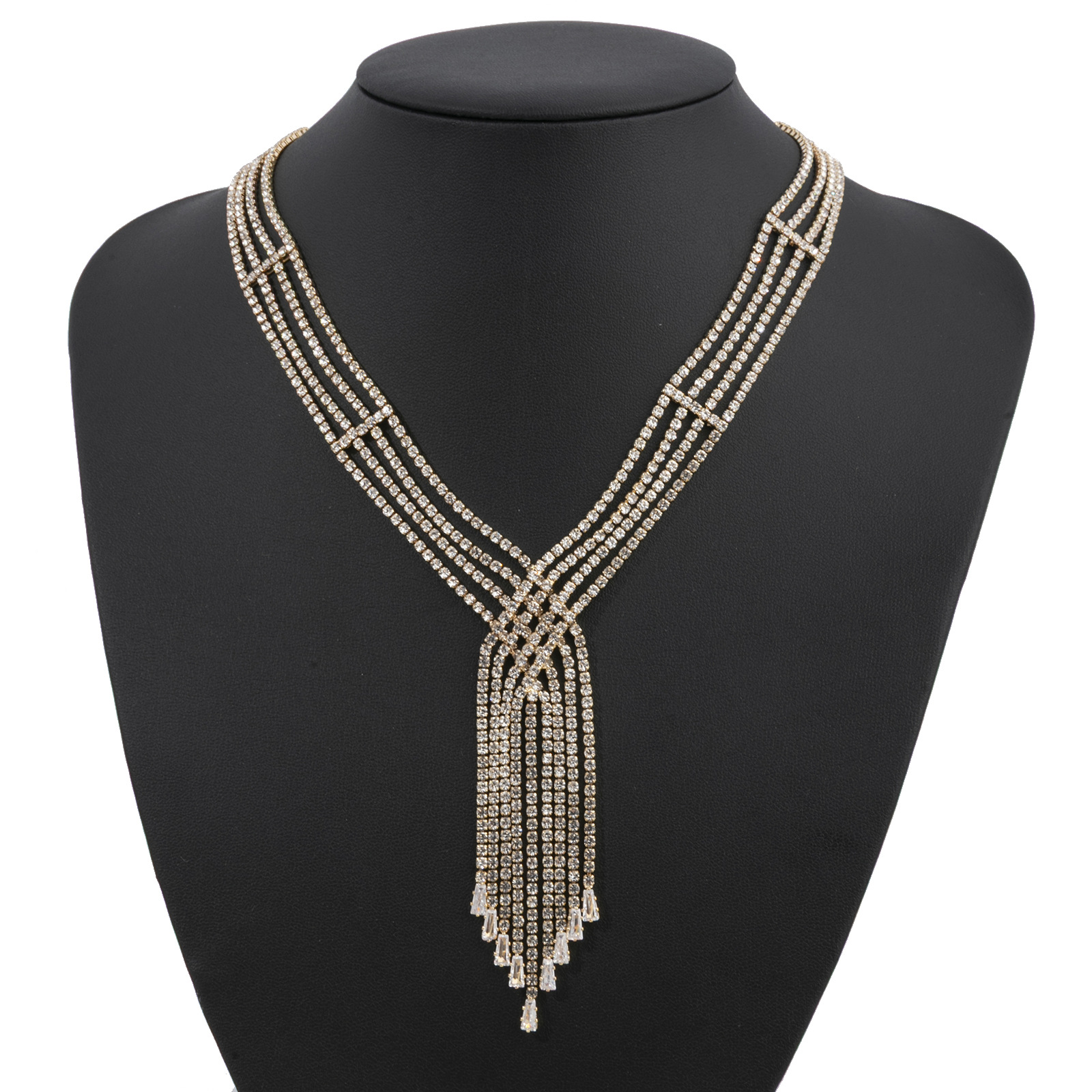 New cross-border supply necklace from the manufacturer, with a high-end look, fringed zircon necklace, is a versatile accessory for fashionable gatherings and banquets in Europe and America details Picture