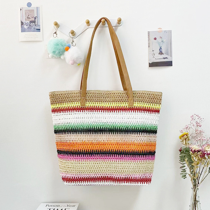Cross-border straw weaving bag, colorful patchwork handbag, eco-friendly Lafite straw paper weaving bag, tote bag, large-capacity single-shoulder crossbody bag, fashionable and versatile vacation style tote single-shoulder bag, women's paper weaving straw weaving bag Application Scenario