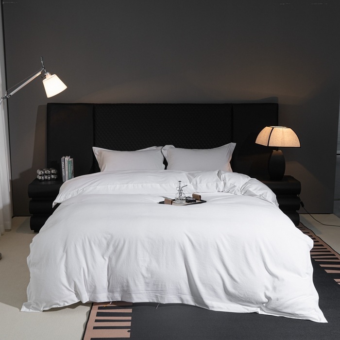 Direct sales from the manufacturer of white four-piece sets, bedding, linens, quilt covers and bed sheets for hotel supplies, guesthouses and homestays