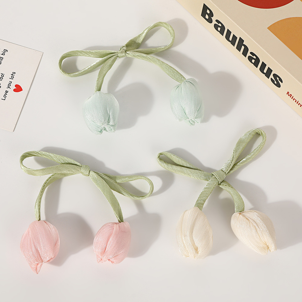 Wholesale of Korean-style flower buds, tulip flower hair clips, hair strings, clothing accessories, clothing bags, accessories and auxiliary materials from manufacturers