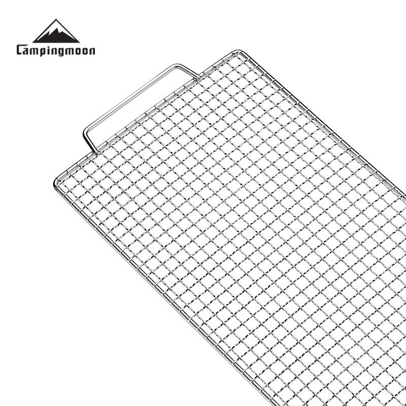 Outdoor barbecue grill, barbecue net basket, barbecue tool set, multi-functional fryer, barbecue tableware set, portable skewer holder, grill accessories Application Scenario