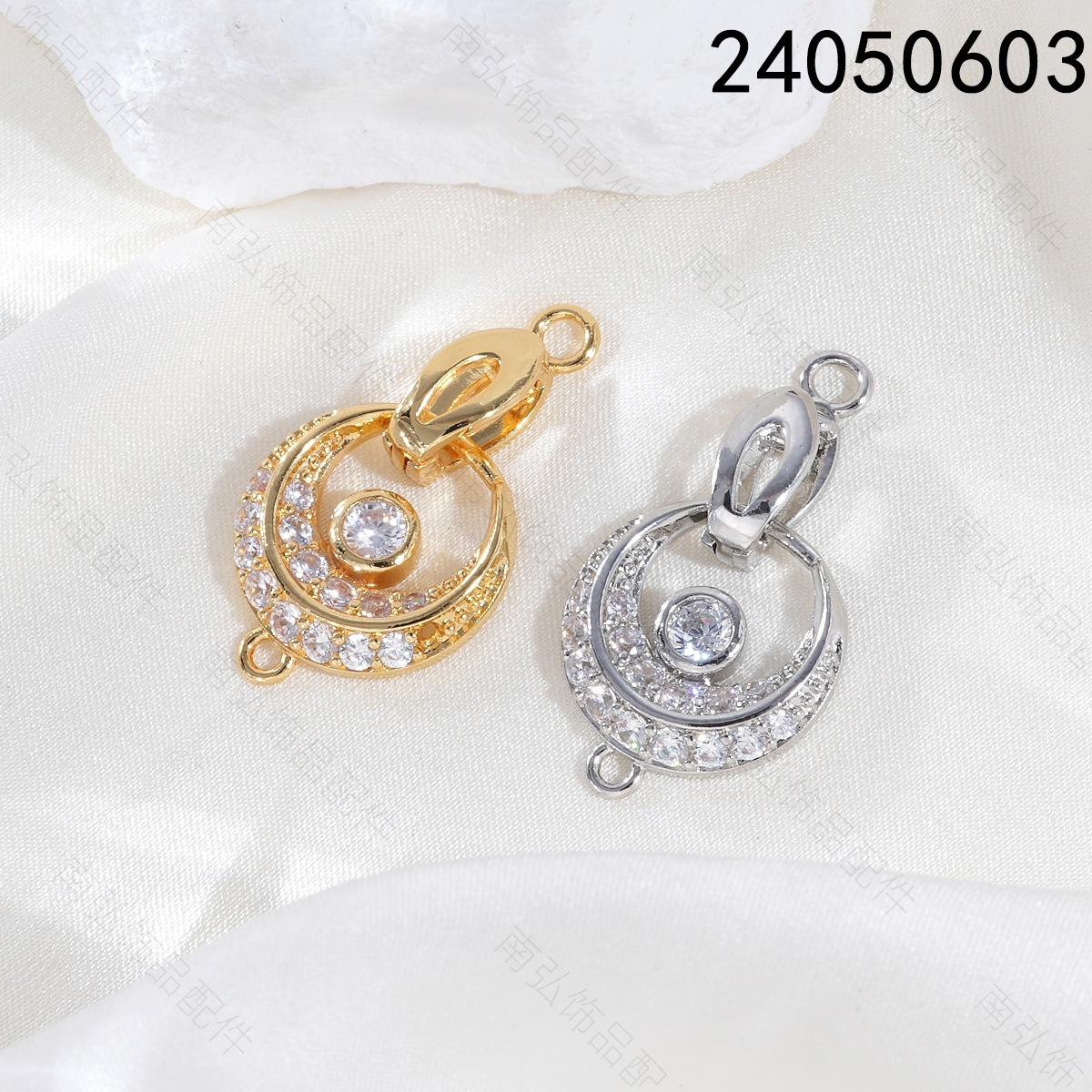 Copper-plated 18k gold color-preserving micro-inlaid zirconium crescent-shaped pendant, connecting buckle, bracelet, necklace clasp, DIY jewelry accessories