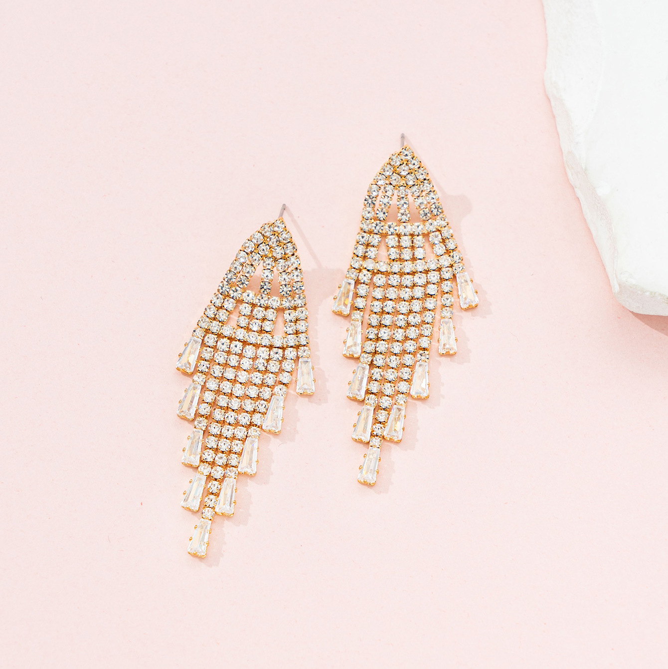 European and American cross-border design sense geometric hollowed-out rhinestone tassel zirconia earrings, Korean style simple, elegant and versatile foreign trade accessories Application Scenario