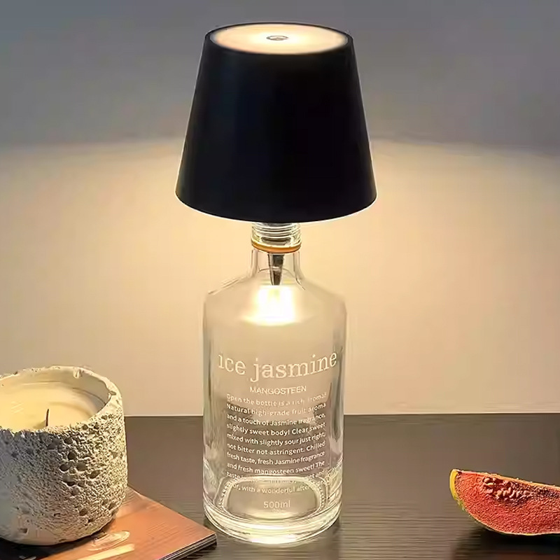 Little bear bottle-shaped table lamp, wine rack, home decoration items details Picture