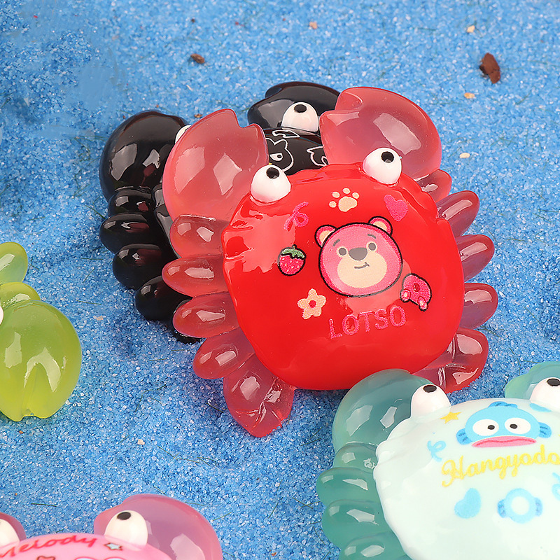 Creative cartoon glow-in-light cute Sanliou little crab three-dimensional micro-landscape decoration DIY decorative blind bag accessories Application Scenario