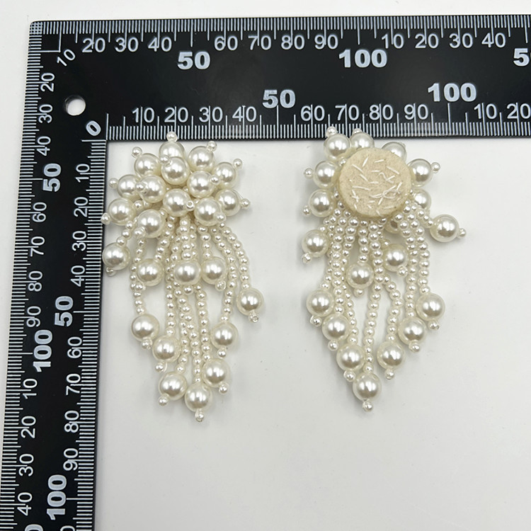 Factory direct supply of ancient-style pearl tassel earrings, accessories, handcrafted pendants, DIY jewelry accessories, embroidered shoe pendants details Picture