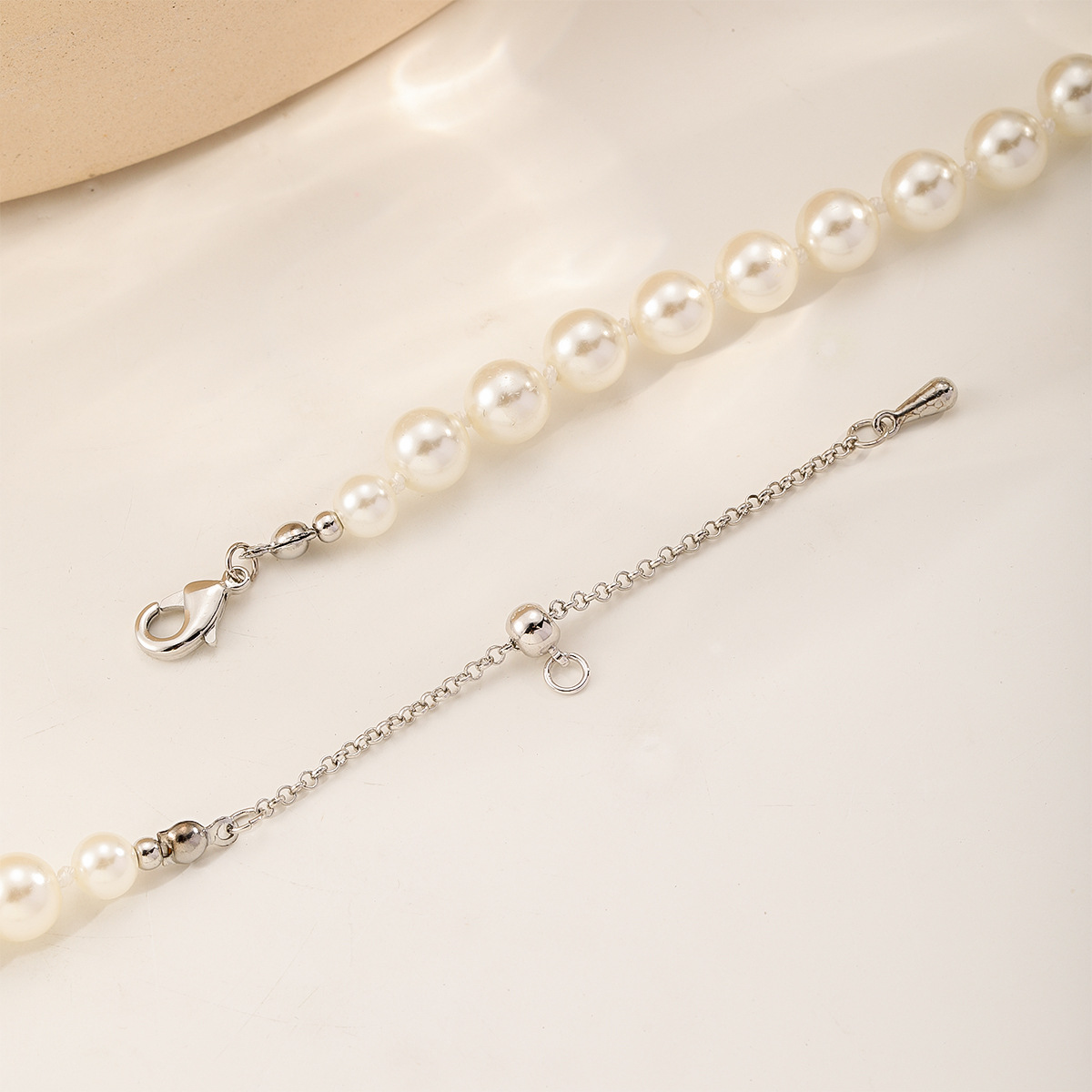 Empress Nassasi Saturn Three-dimensional Water Drop Baroque Pearl Necklace, long women's sweater chain, light luxury and high-end feel Application Scenario