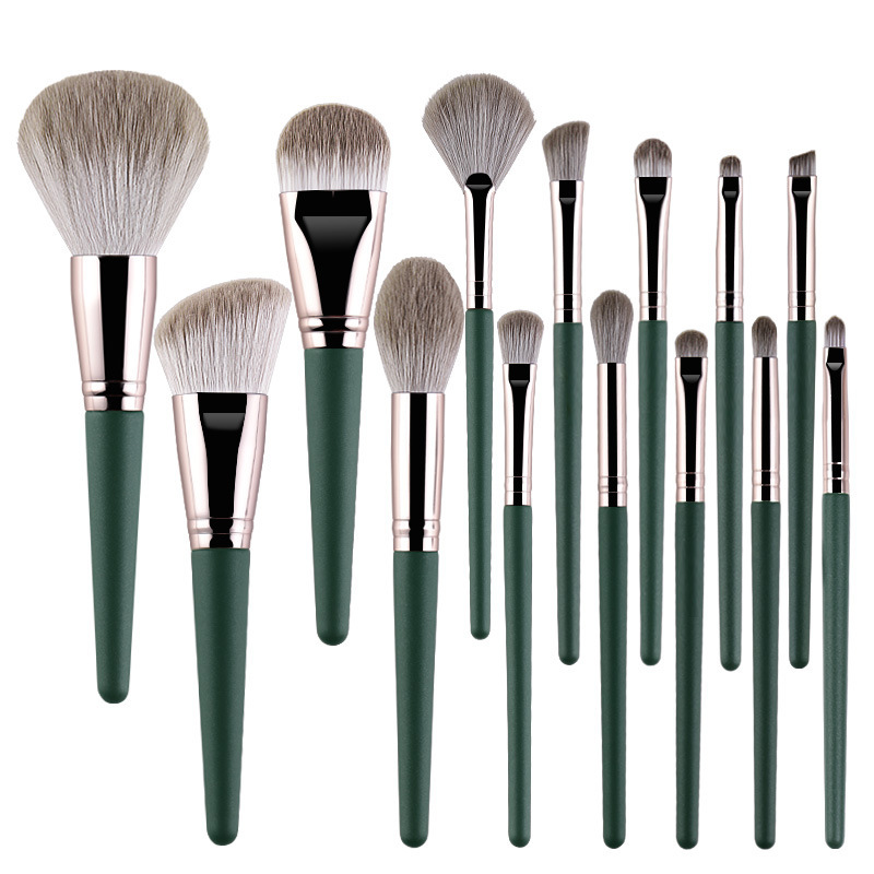 New 14-stick Green Cloud makeup set brushes are in stock for wholesale, including foundation brushes, contour brushes, concealer brushes, flame brushes and highlight brushes