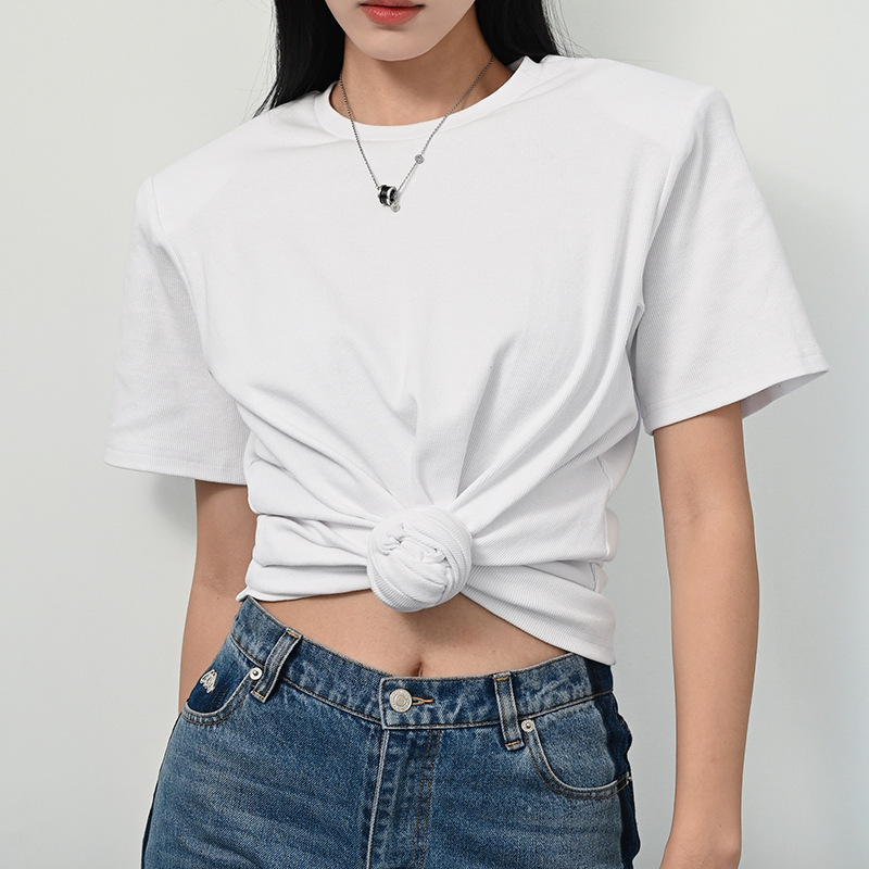 打底衫女长袖韩版/短袖/T恤/t恤/服装产品图