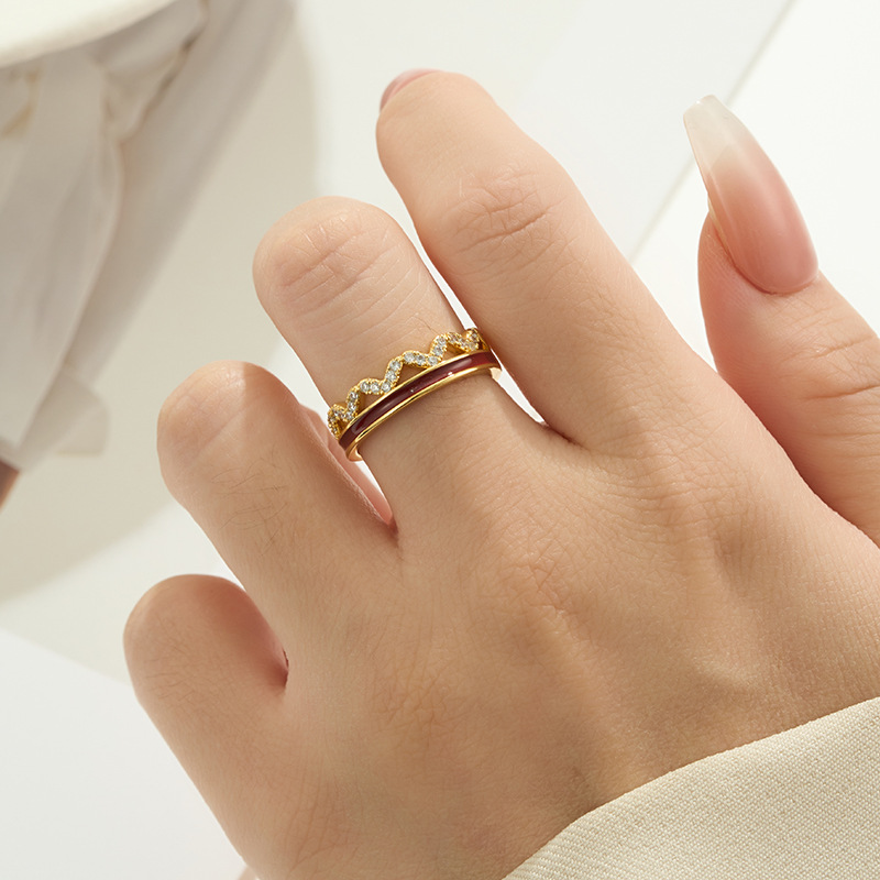 A light luxury and high-end enamel oil-dripping crown open ring, copper alloy, real gold electroplated and zircon adjustable ring details Picture