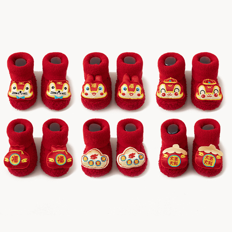 In the autumn and winter of 2025, baby shoes and socks with thickened loops, floor socks and shoes, soft soles, Chinese red, are available for toddlers aged 0-2 Item Picture