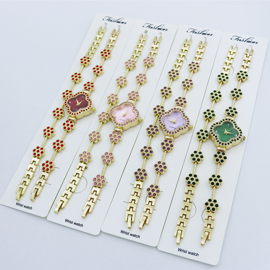 四叶草时装手链手表套装跨境外贸时尚女表女学生休闲手表彩钻腕表