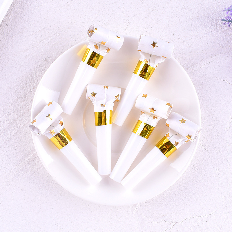 Birthday party cheering props, Little Dragon whistle, cross-border Amazon children's party toys and gifts, Blow Blow rolls Application Scenario