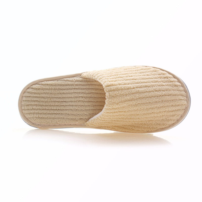 Hotel supplies can be printed with logos. Disposable slippers, specially designed for star hotels and homestays. Thickened and anti-slip for home use in autumn and winter. Wholesale for guests Item Picture